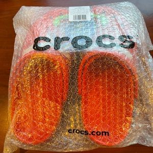 Lighting McQueen Crocs Size 10 Womens/8 Mens